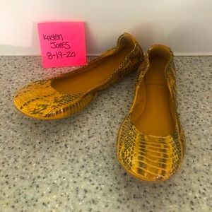 EUC Tory Burch Edie FlTs, size 6.5
